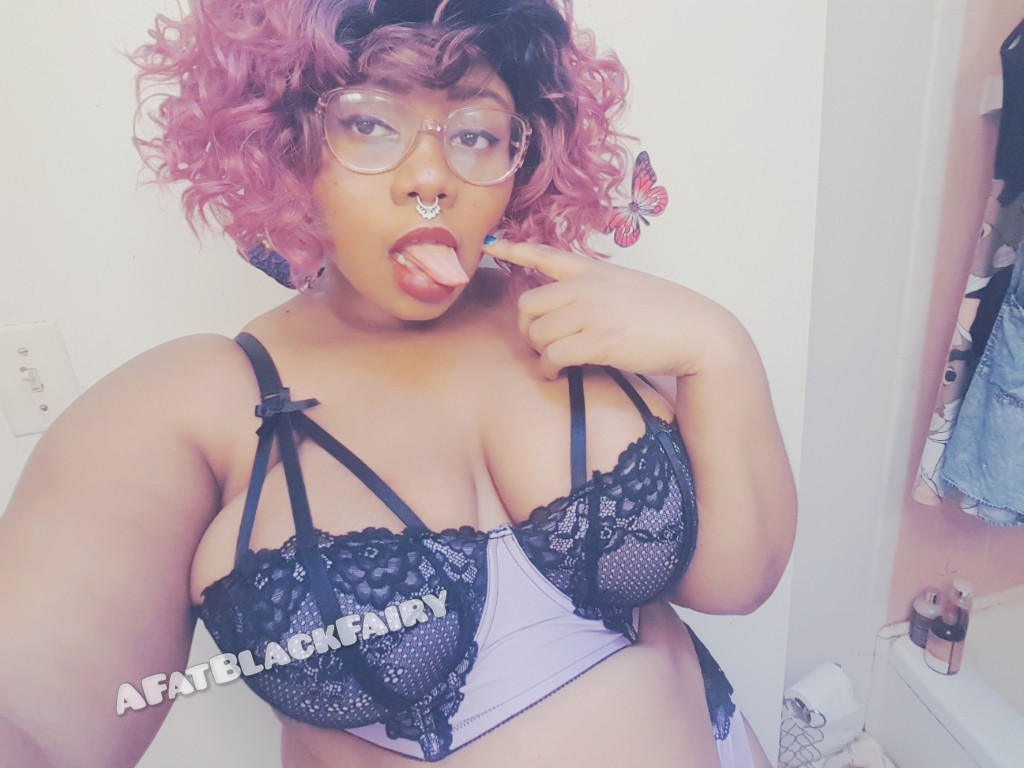 afatblackfairy:  afatblackfairy:  Sticky.  These two pics come with a free non-nude