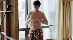 notaheartattack: flickershawn:  No plans tonight.   I wanna raw him against that glass. 
