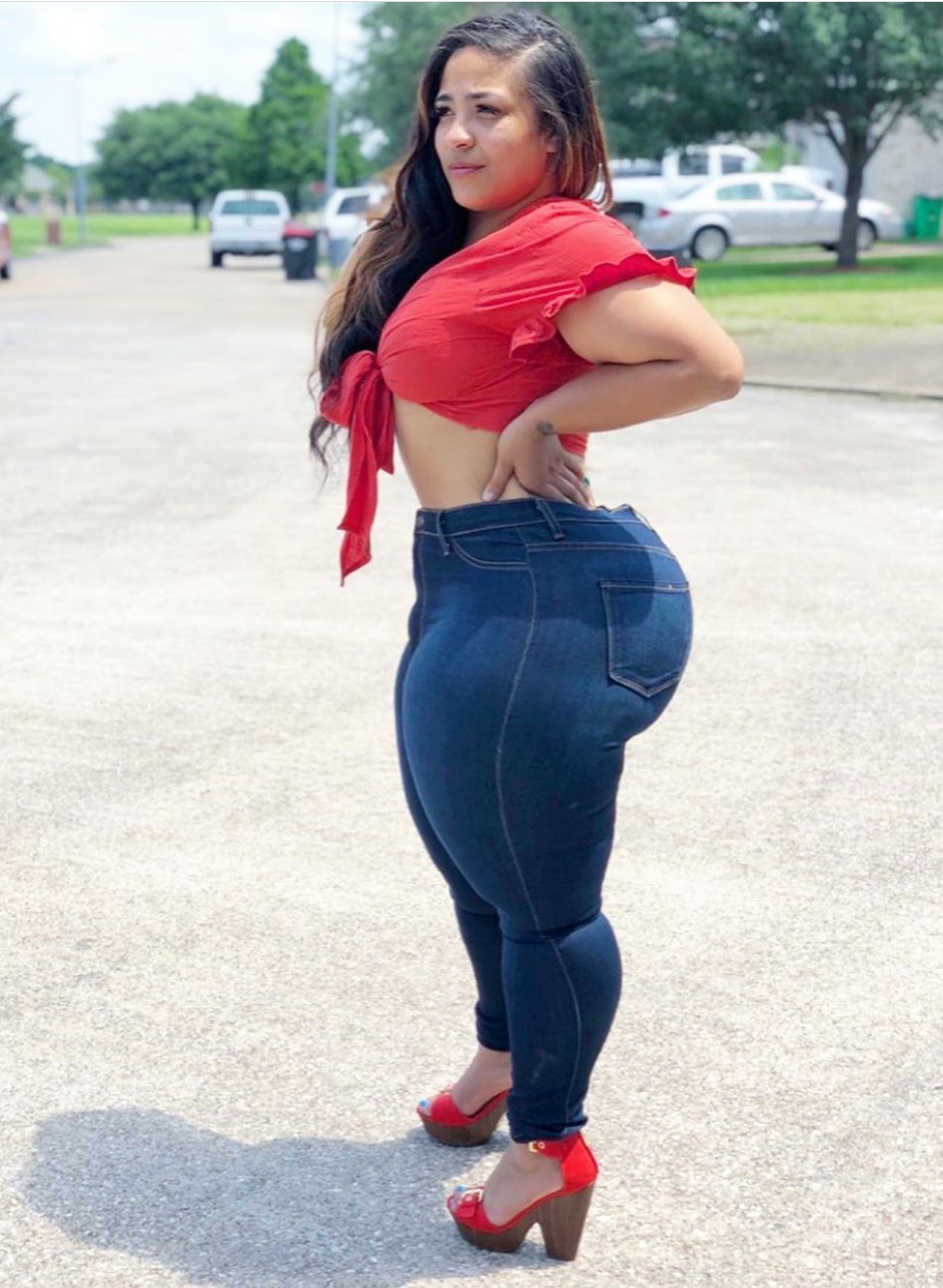 kingjazziedad:  DeliciouslySexy. CurvyLicious . BootiDelicious. Gorgeous.. Ms Ronnie__V