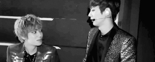 milktealimesoda:  stop messing with your hyung 
