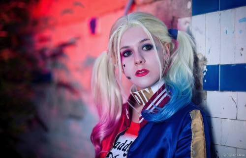 cosplayandgeekstuff: Jesschii (UK) as Harley Quinn.Photos by:  Paper Cube ❤️