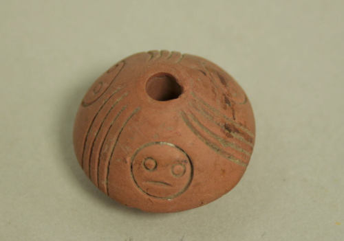 met-africa-oceania:Spindle Whorl, Metropolitan Museum of Art: Arts of Africa, Oceania, and the Ameri