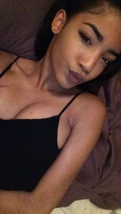 sexysmirkemoji: Repost I think idk