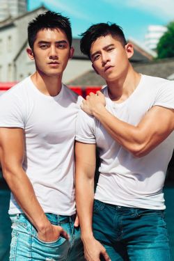 Viva!Asian hunks!