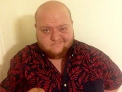 reallifescomedyrelief:  My new clothes came in, I like them, also a lot of them make me look like a fat hipster who ironically wears Hawaiian shirts…