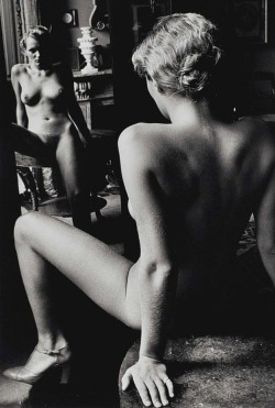 Semioticapocalypse:  Helmut Newton. Roselyne, Arcangues. 1975 [::Semap Fb || Semap::]