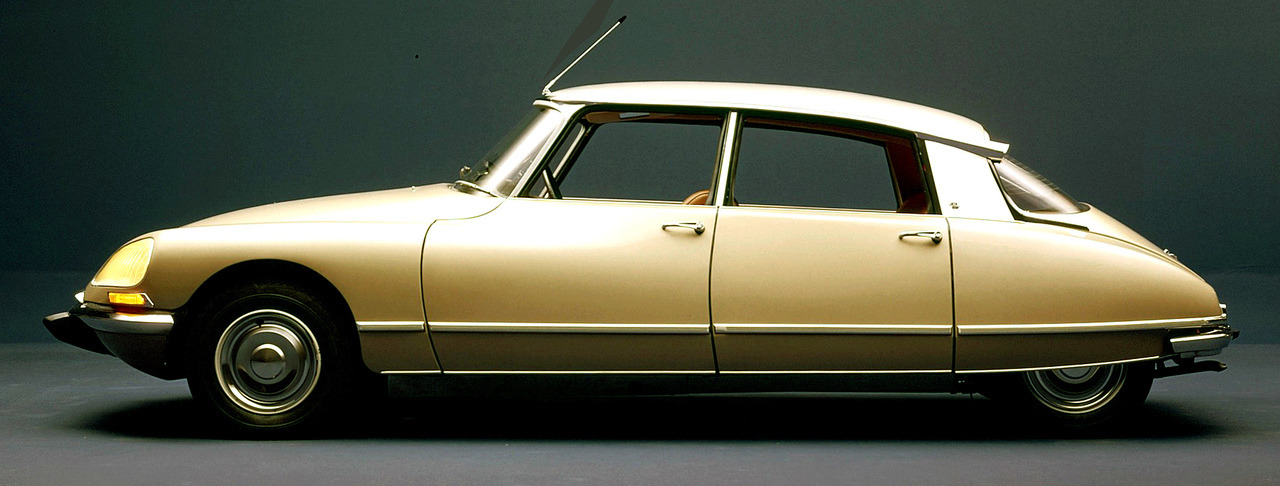 carsthatnevermadeitetc:  Variations on a theme: Part 5 Citroën DS 21, 1968. In the