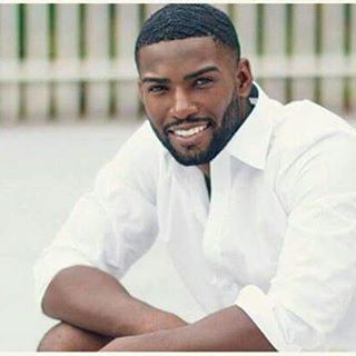 blackandwhiteandwhatever:  Male perfection 