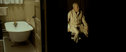clublemonade:10 Frames of Fincher: The Curious Case of Benjamin Button, 2008 (cin. Claudio Miranda)
