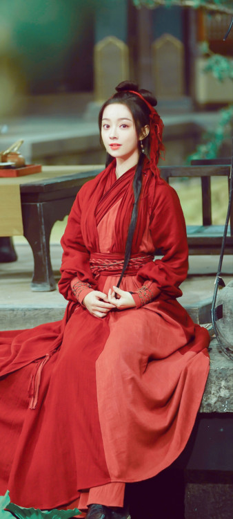 fuckyeahchinesefashion:women in red in chinese costume drama/movie