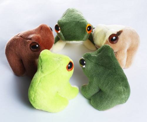 saiathequeen: sosuperawesome:Plush FrogsKiss the Toys on Etsy  @local-cryptid-art