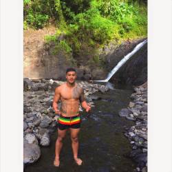 polyswagg87:  digbyioane:  Fa’amanu Brown  I think i was chatting to him