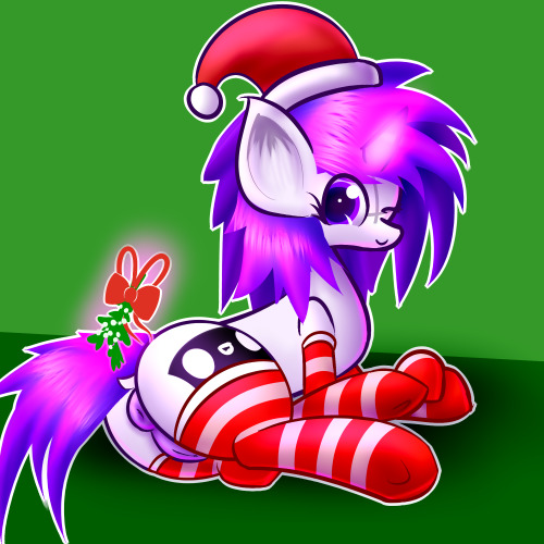 sketchy-replies:  “Merry Christmas!~ Don’t forget about the mistletoe~”  ((Was finally able to find a bit of private time to draw something for the blog, so here we are! Merry christmas everyone! Also forgive me if the shading’s a lil off, my