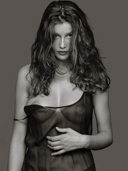 Porn legendarytragedynacho:Laetitia Casta by Albert photos