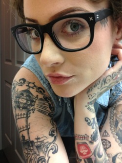 Women with tatoos