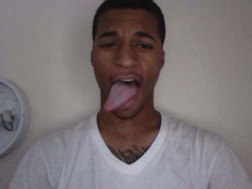 sexyboysnbigdicks:  Big tongue, big dick