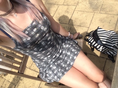 i-hate-the-beach:  Sunny :3
