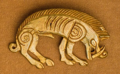 petitepointplace:In Celtic Ireland, not only were wild boars and sows held in high esteem, but so we