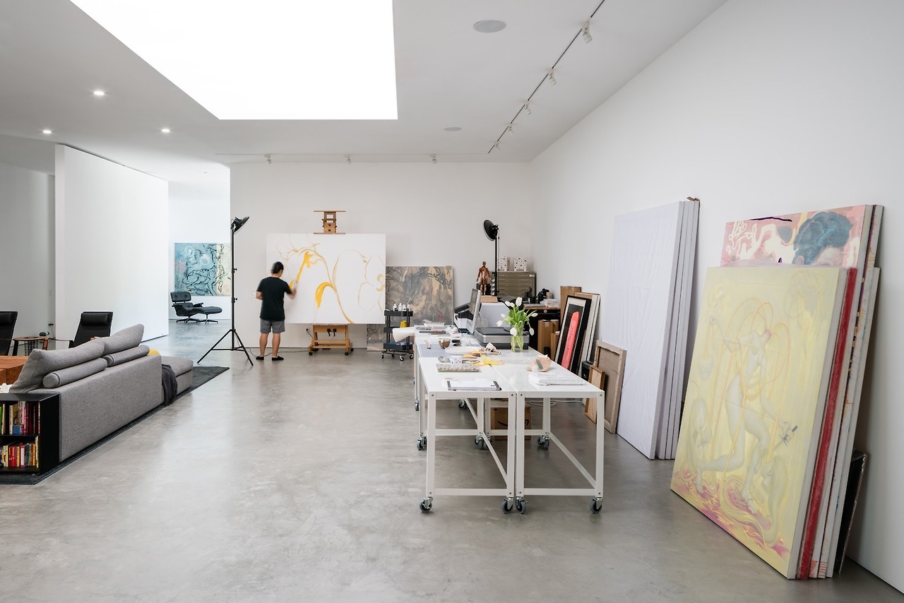 archatlas:  Hide Out House in Los Angeles   Acclaimed Taiwanese artist James Jean