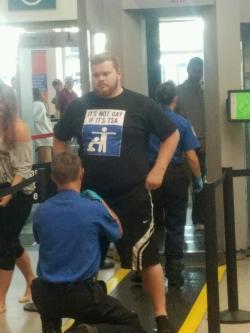 science-fiction-is-real:  melonmemes: Life imitates art bitch you know he wore that shirt BECAUSE he was getting on a plane 