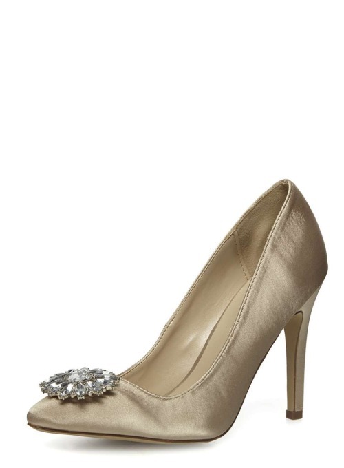 High Heels Blog Champagne Embellished Court Shoes via Tumblr