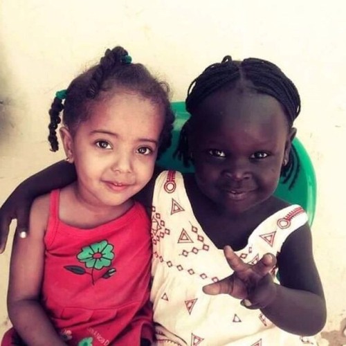 Omg! Cuteness overload! Little girls representing both Sudans! #Sudan #girls #browngirls #2FroChicks