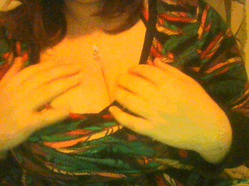 hellotittyfuck:  first gif-ish.  turned out better than I thought it would.  &lt;3