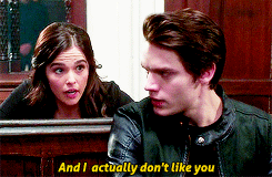 DAILY VAMPIRE ACADEMY