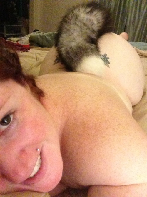 onesubsjourney:  onesubsjourney:  Foxy foxy!  It’s been a while, so I’ll reblog these. 😘