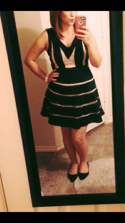 sweetparadise26:  ….. The prettiest dresses are meant to be ripped off 💋 #selfie