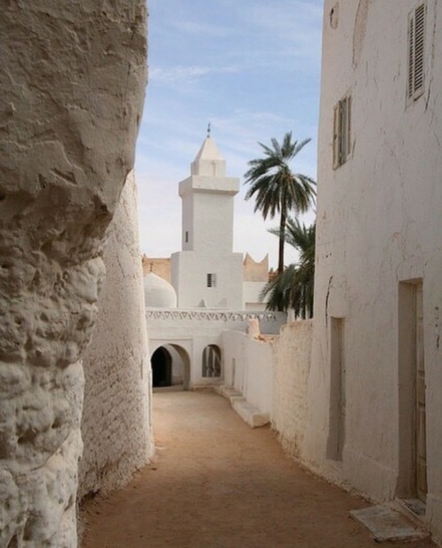 shambholic:via Instagram, unknown source // Ghadames, Libya 