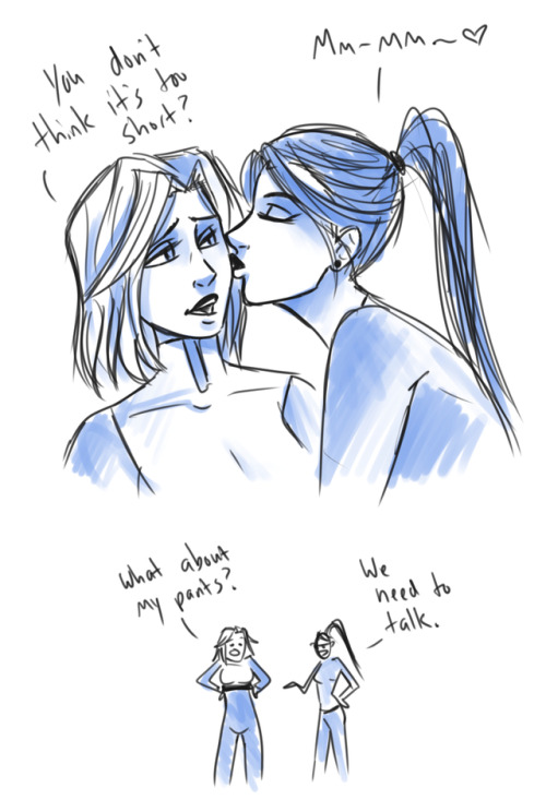 dinochoobs:  bisexual fashionista mercy is cannon