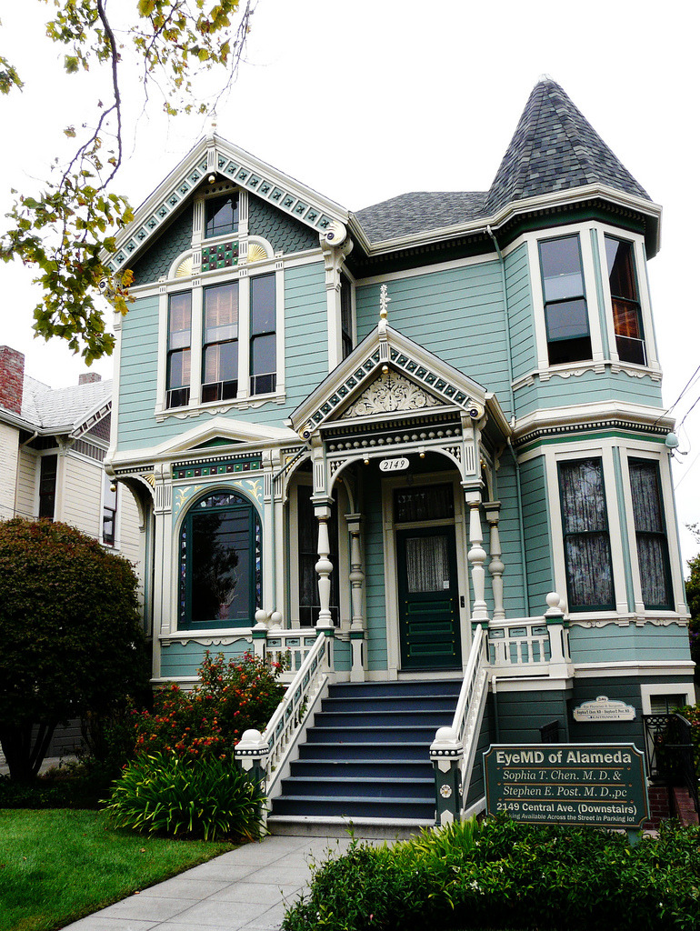 victorianhouses:  Best of Victorian Houses first half of 2013 so lucky to have all