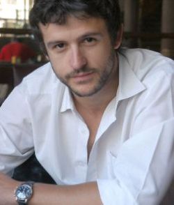 Lecter-Cannibal:  { I’ve Found The Spanish Version Of Hugh Dancy And He’s Also