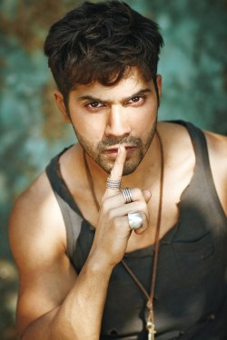 desimalemodels:Varun Dhawan