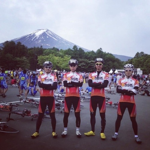 Mt.FUJI hillclimb 小学館自転車部部長ON寺です！ 明日は富士ヒルクライムですね！ タイムラインにも参加する皆さんの写真がたくさん上がってきています！ 天気ももちそうですね！ 写真は過