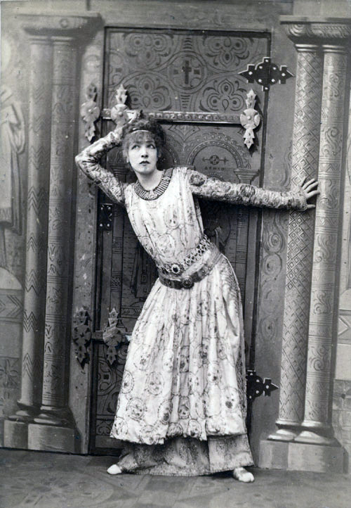 Sarah Bernhardt as Byzantine Empress Théodora in Victorien Sardou’s “Théodora”, 18