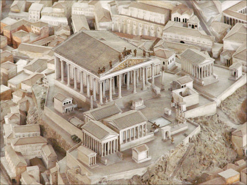 booksnbuildings: Scale model of ancient Rome +