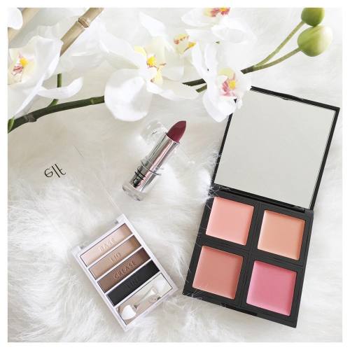 Blushing in these. Beautiful cream blush palette to compliment a classic eye and berry lip, all from