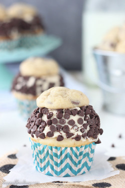 do-not-touch-my-food:  Cookie Dough Cupcakes