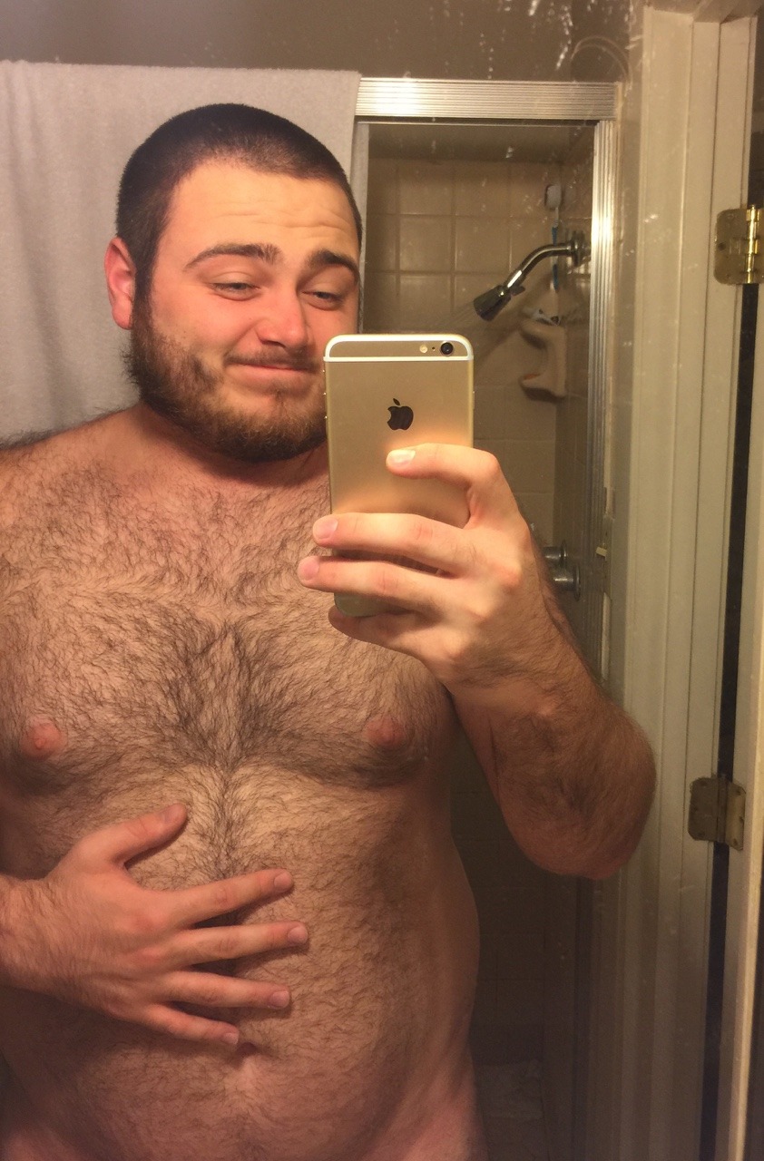 colton-sellers:  #tummytuesday from the birthday boy☺️2⃣0⃣🎉 