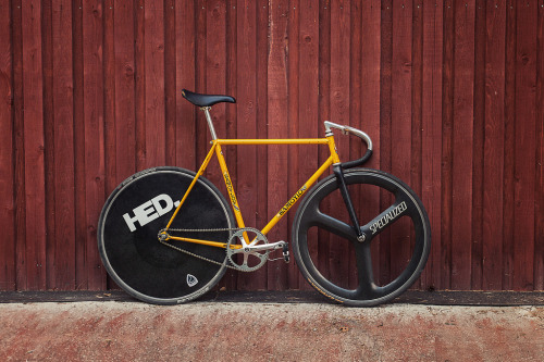 marcowarwick:  Sweet ride..