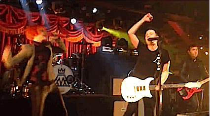 istillloveparamore:  ginger-slap 