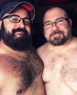 bearscumover:  kabutocub:  Papa and Daddy ❤️  Handsome guys!