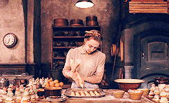 benafflecks:Saoirse Ronan in The Grand Budapest Hotel (2014)I must say I find that girl utterly deli