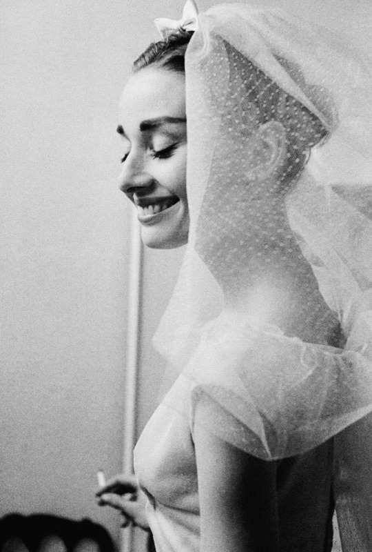 vintagegal:  Audrey Hepburn photographed on the set of Funny Face (1957) 