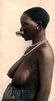 East African Makonde woman. Via Collection