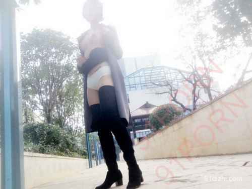jingguanqibian:  [异地女友]校园露出+男厕参观【1】[全集3帖] 请关注jingguanqibian.tumblr.com  获得后续图文 欢迎投稿 &nbs