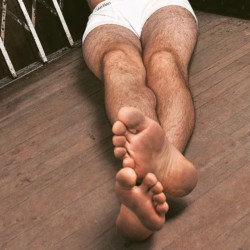 dirtymalefeet:  #malefeet #malesoles #maletoes #malefoot #guysfeet #guysfoot #guystoes #feetfetish #feet #toes #soles