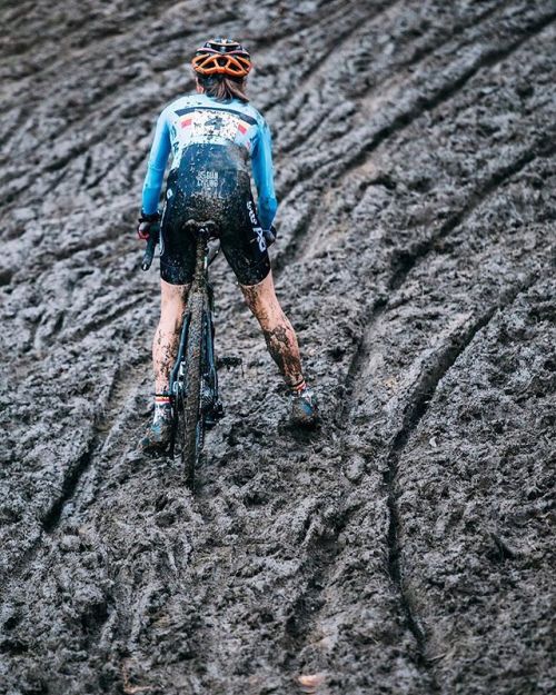 tornanti-cc: #fbf to the 2018 Cyclocross World Championships in Limburg ✨ … #ucicyclocross #limburg2